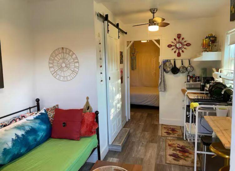 Petite Guesthouse With Kitchenette And Private Bathroom Lake Isabella Ngoại thất bức ảnh